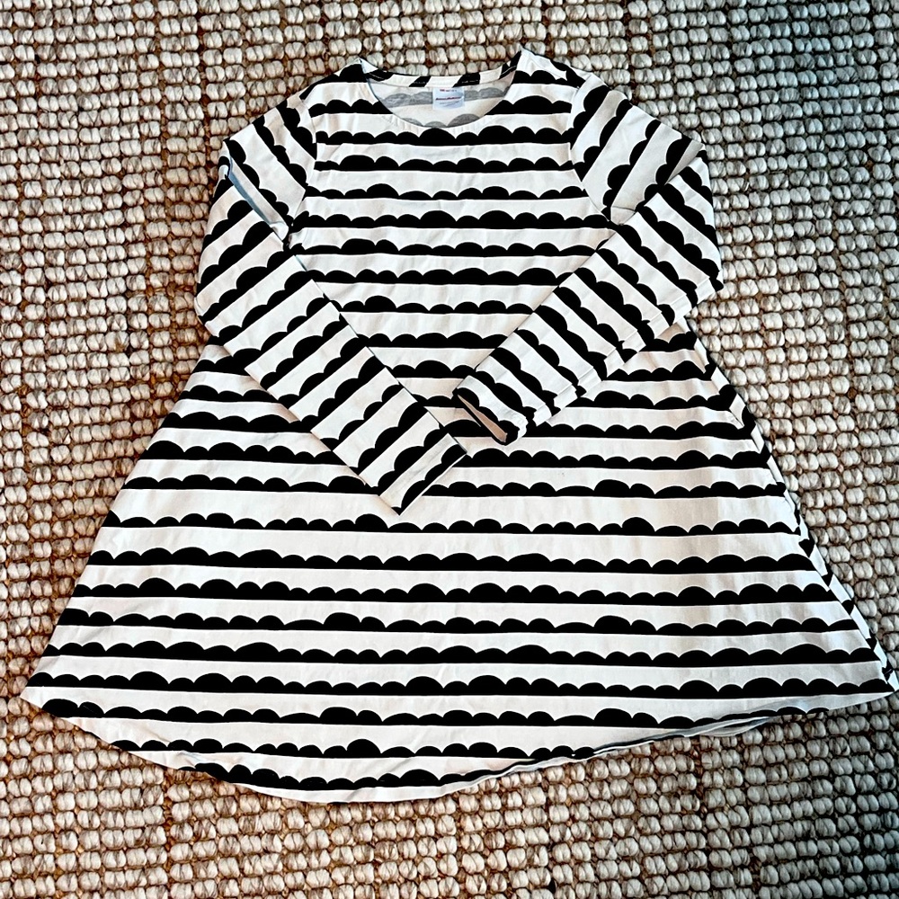 Hanna Anderson knit long sleeve dress 130cm size 8